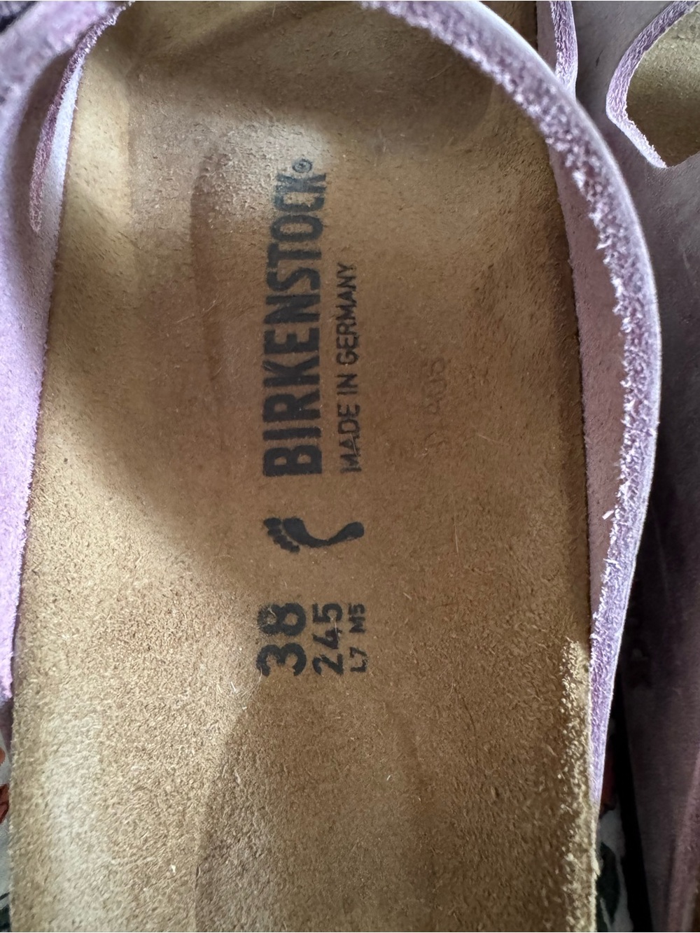 Birkenstock Women’s Lavender Suede Sandals size 38 Regular Narrow